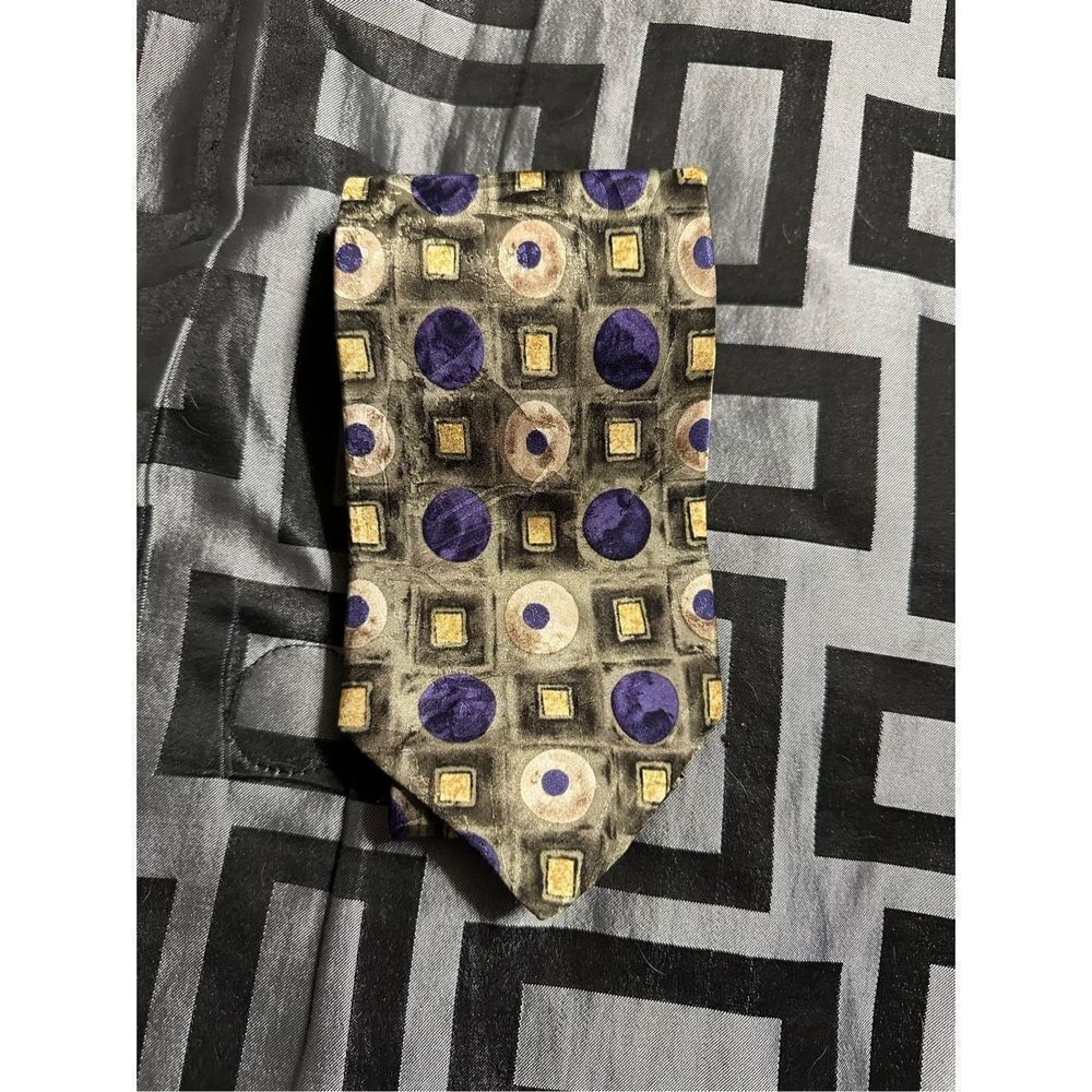 Irvine Park Olive/Blue/Creame Square & Circles detailing neck Tie‬ 100% Silk Gre